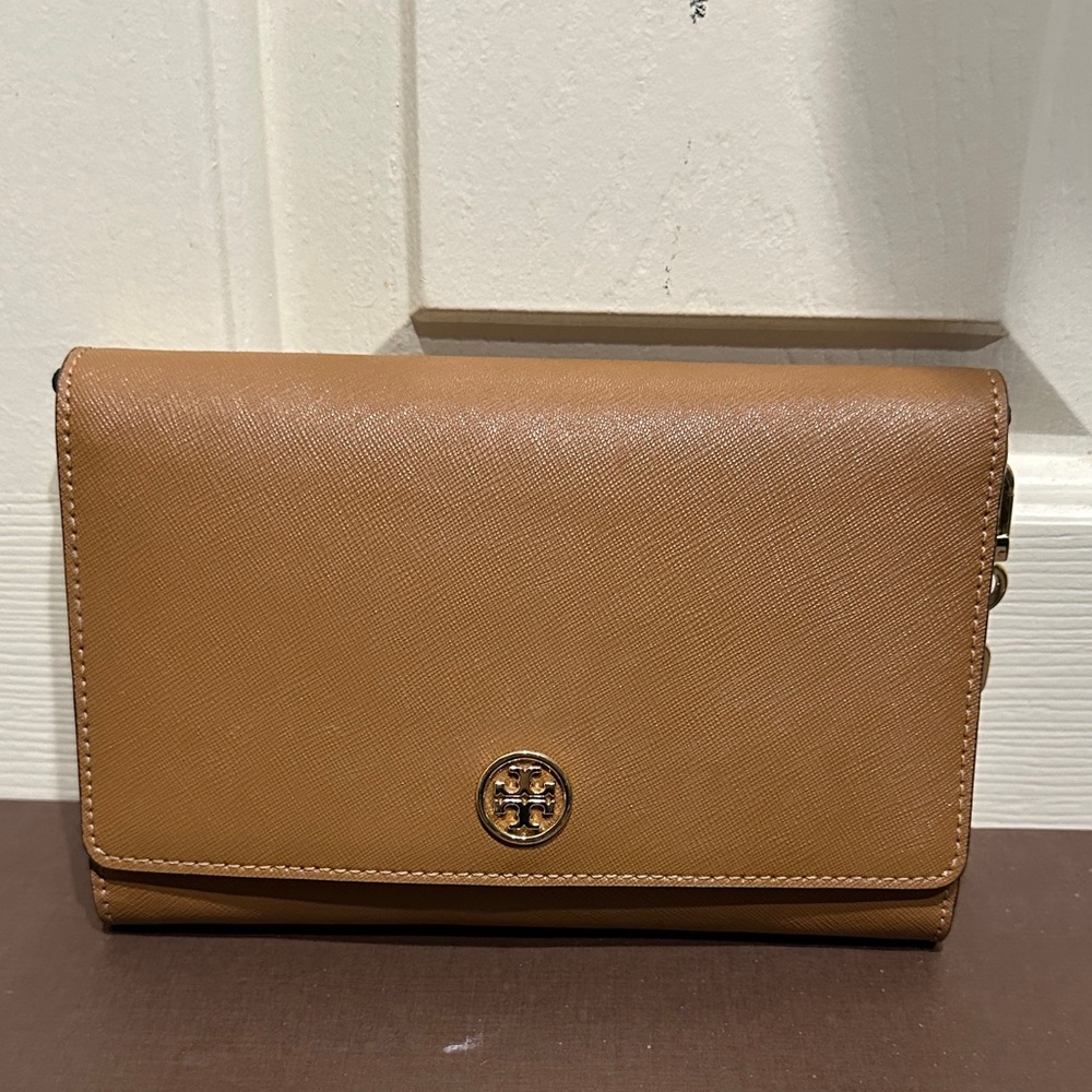Tory Burch Robinson chain  Wallet